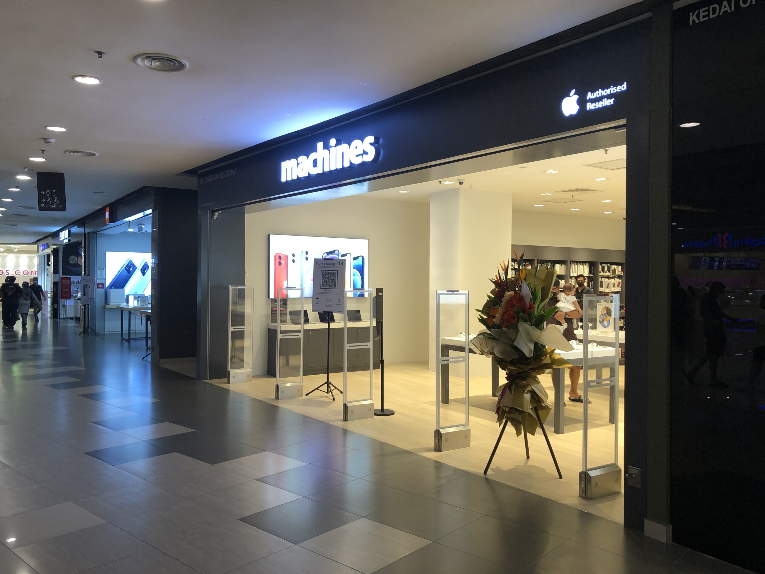 Machines Outlet, DPULZE Shopping Centre, Cyberjaya (October 2021)